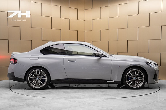 BMW M240i 6 of 24