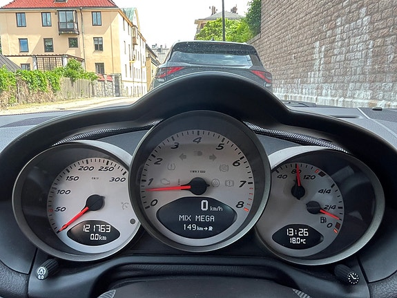 Porsche Cayman S 15 of 23