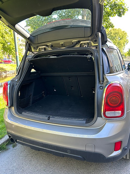 MINI Countryman Cooper SE 2 of 9