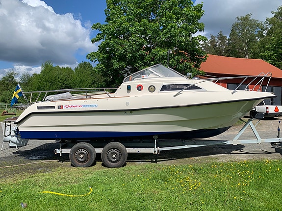 Välvårdad Uttern 6800 SC med Volvo Penta TAMD22 och båtvagn 12 of 17