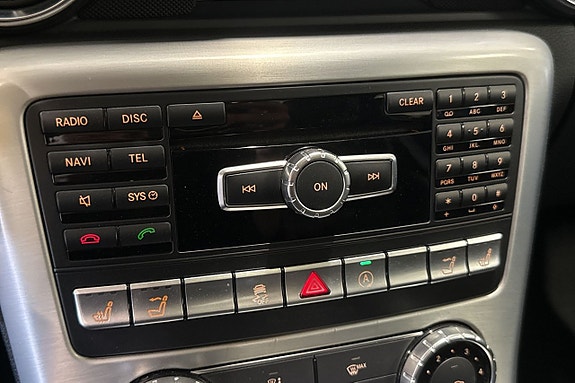 Mercedes-Benz SLK200 22 of 29