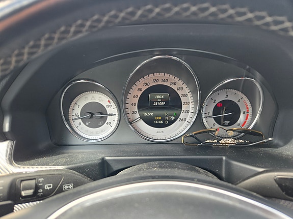 Mercedes-Benz GLK220 8 of 10
