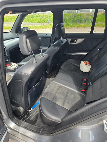 Mercedes-Benz GLK220 7 of 10