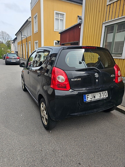 Suzuki Alto 3 of 5