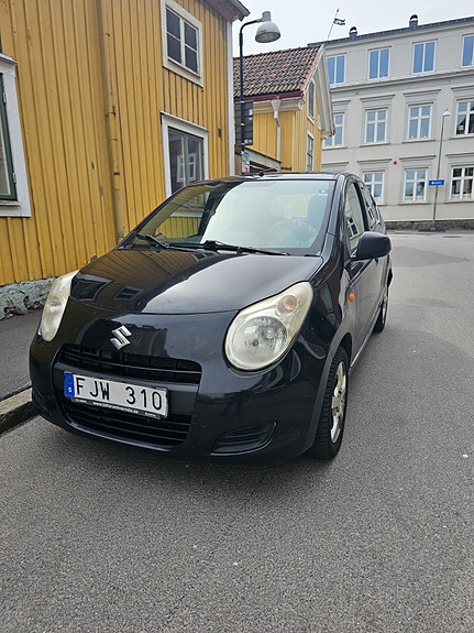 Suzuki Alto 2 of 5