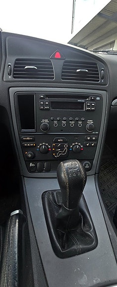 Volvo V70 6 of 8
