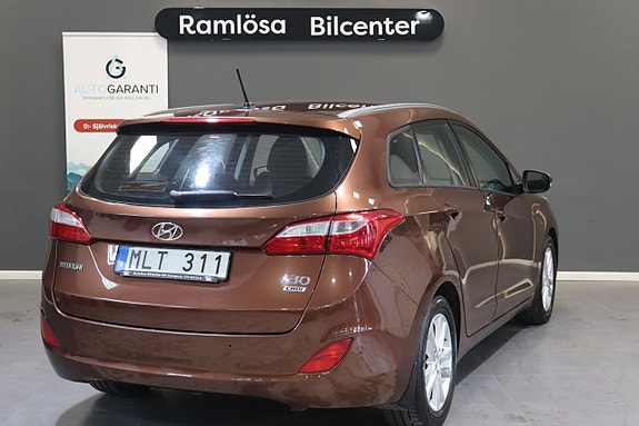 Hyundai i30 7 of 18