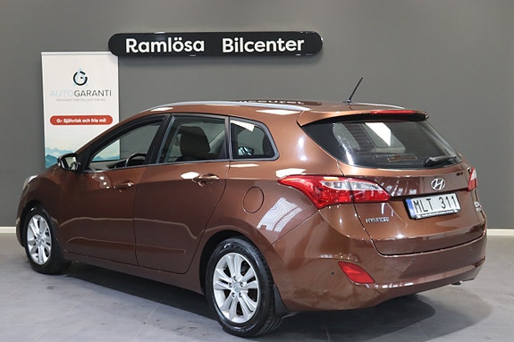 Hyundai i30 12 of 18