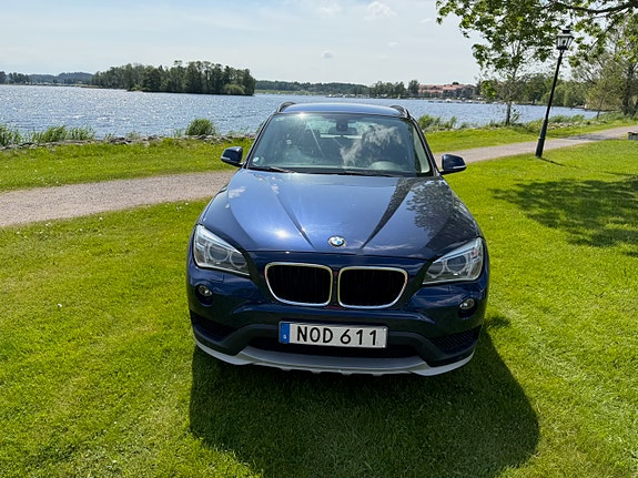 BMW X1 3 of 5
