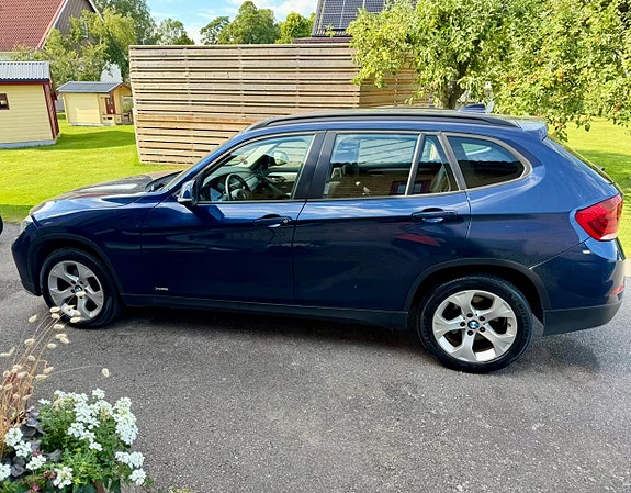 BMW X1 3 of 11