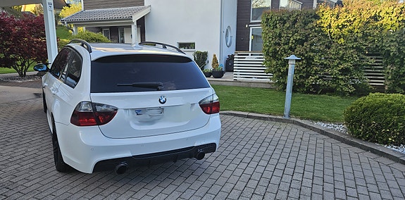 BMW 335Xi 4 of 11