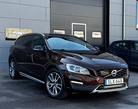 Volvo V60 Cross Country 5 of 5