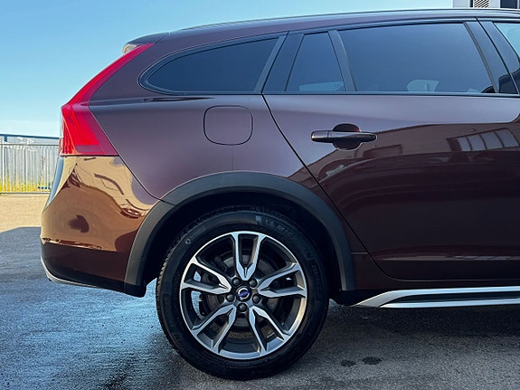 Volvo V60 Cross Country 30 of 30