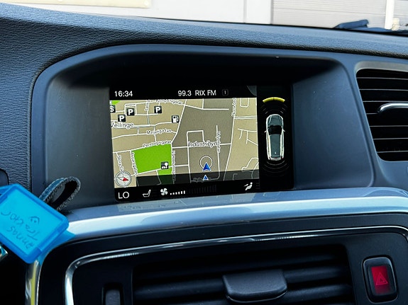 Volvo V60 Cross Country 19 of 30
