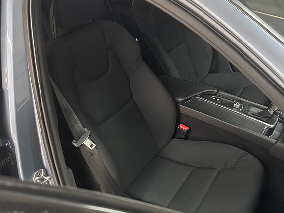 Volvo V90 19 of 23