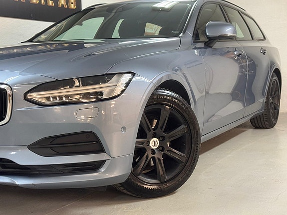 Volvo V90 3 of 5