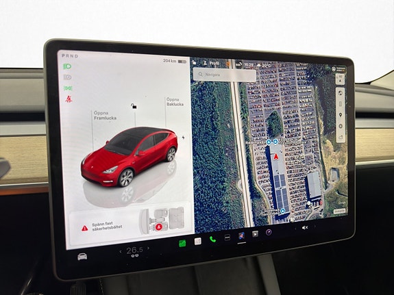 Tesla Model Y 20 of 30