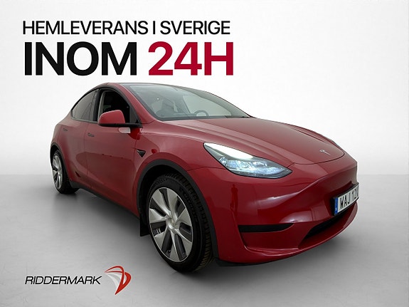 Tesla Model Y 4 of 5