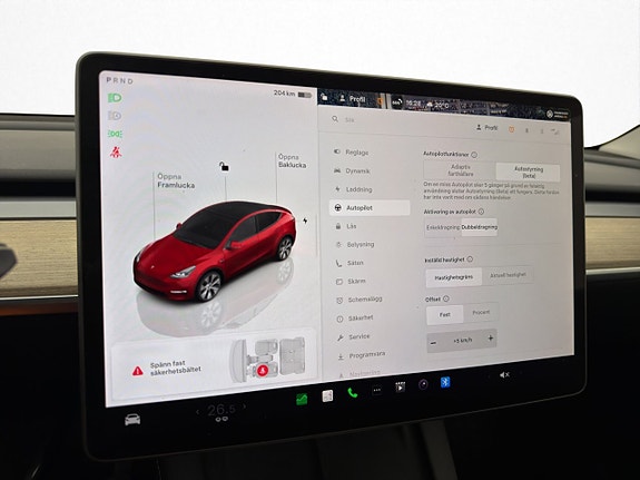 Tesla Model Y 21 of 30