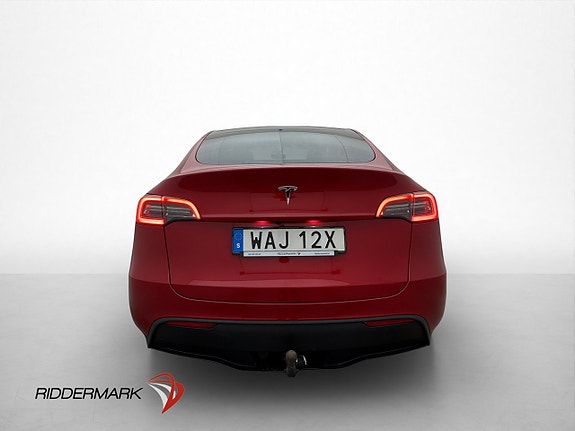 Tesla Model Y 8 of 30