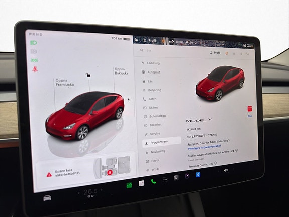 Tesla Model Y 22 of 30