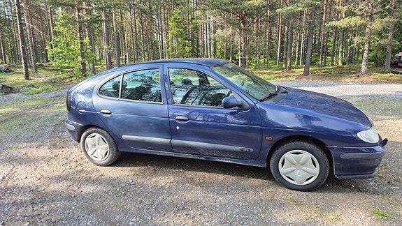 Renault Megane I 5 of 5