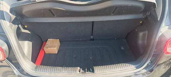 Hyundai i10 4 of 5