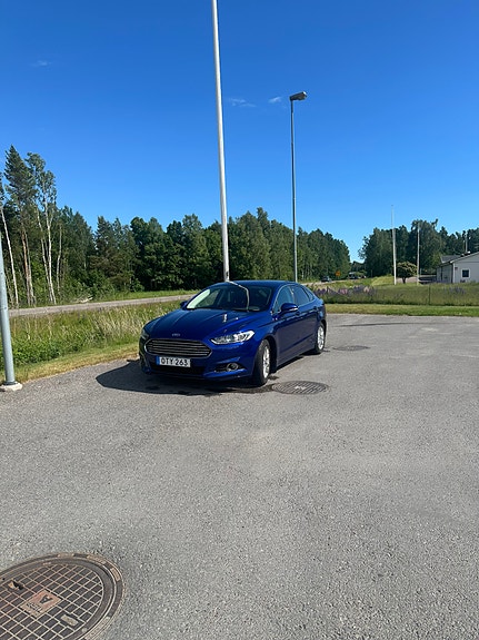 Ford Mondeo 4 of 5