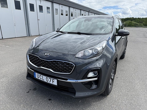 Kia Sportage 2 of 11