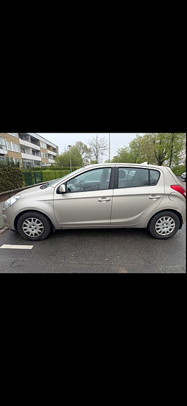Hyundai i20 3 of 5