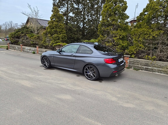 BMW 230i 2 of 5