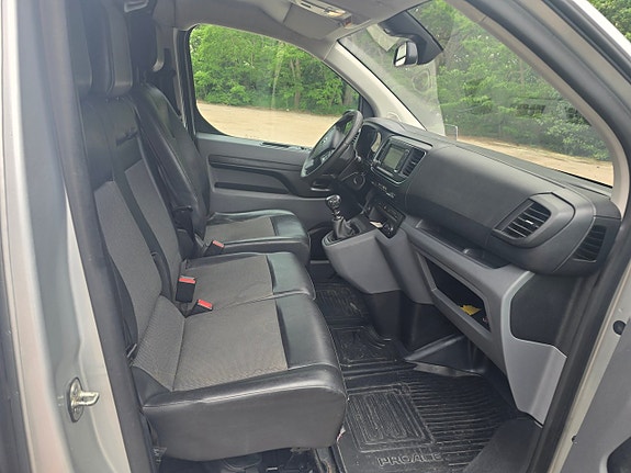 Toyota Proace 10 of 15