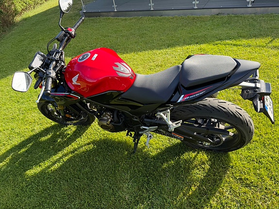 Honda CB500F 4 of 5