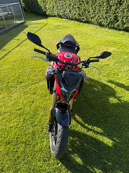 Honda CB500F 3 of 5