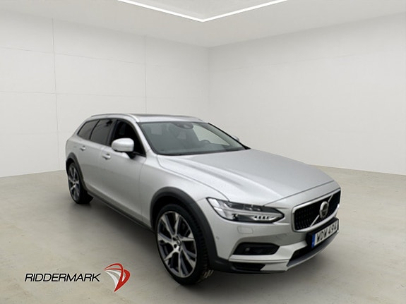 Volvo V90 Cross Country 4 of 5