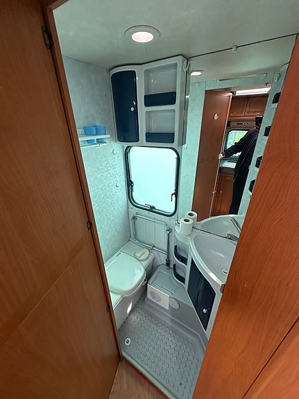 Adria Adria Mobil Adria Unica B 563ul 6 of 14