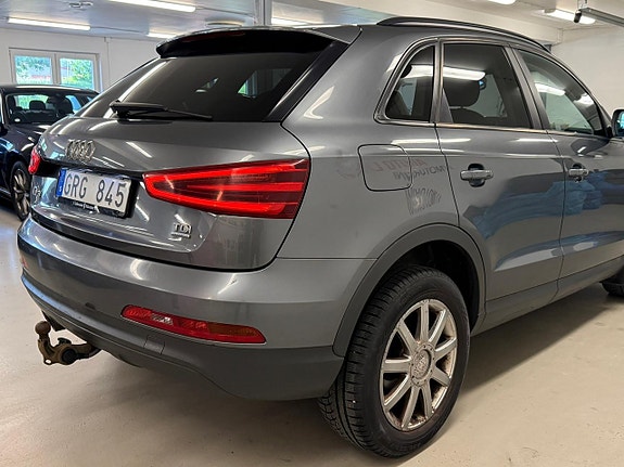 Audi Q3 14 of 27