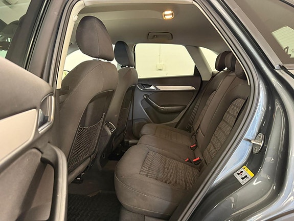 Audi Q3 9 of 27