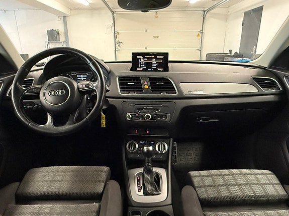 Audi Q3 19 of 27