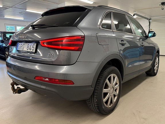 Audi Q3 10 of 27