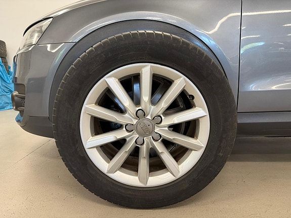 Audi Q3 4 of 5