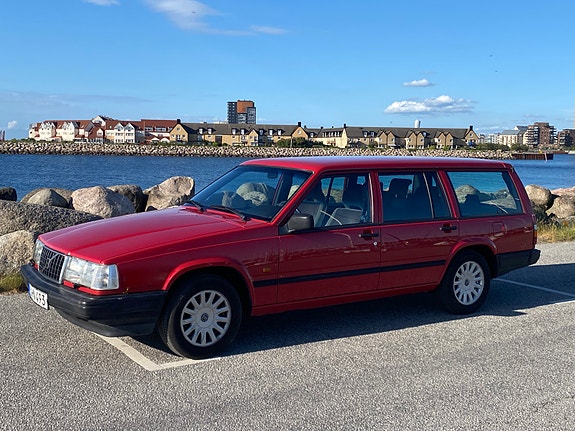Volvo 940 2 of 5