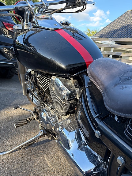 Yamaha XVS 650 dragstar bobber 4 of 5