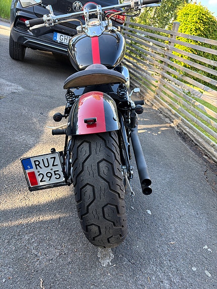 Yamaha XVS 650 dragstar bobber 3 of 5