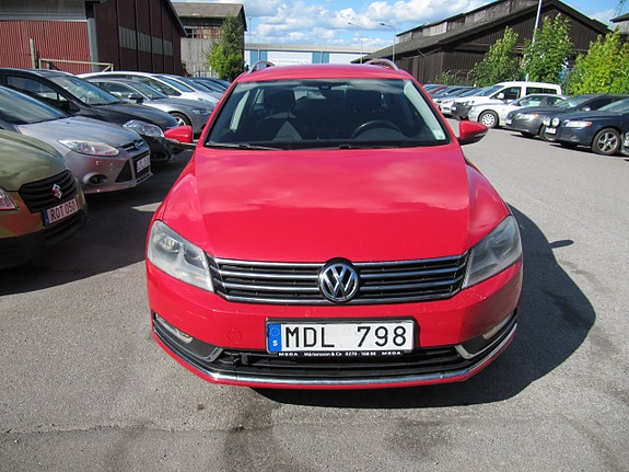 Volkswagen Passat 3 of 29
