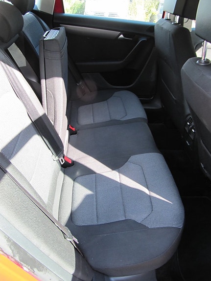 Volkswagen Passat 15 of 29