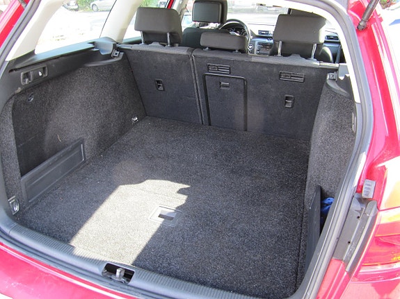 Volkswagen Passat 14 of 29