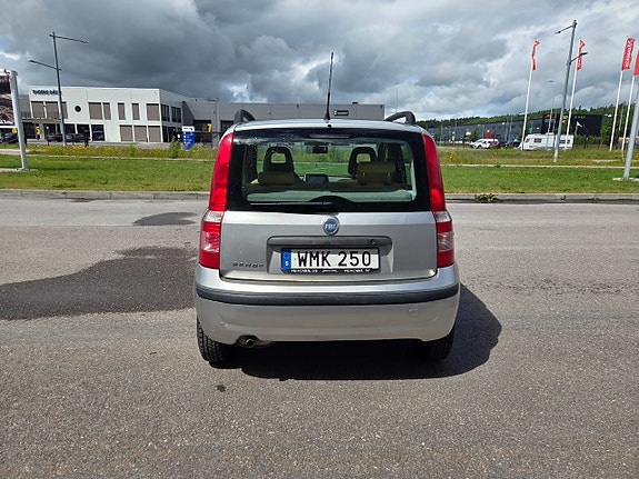 Fiat Panda 4 of 5