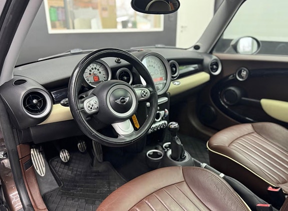 MINI Clubman Cooper S 15 of 17