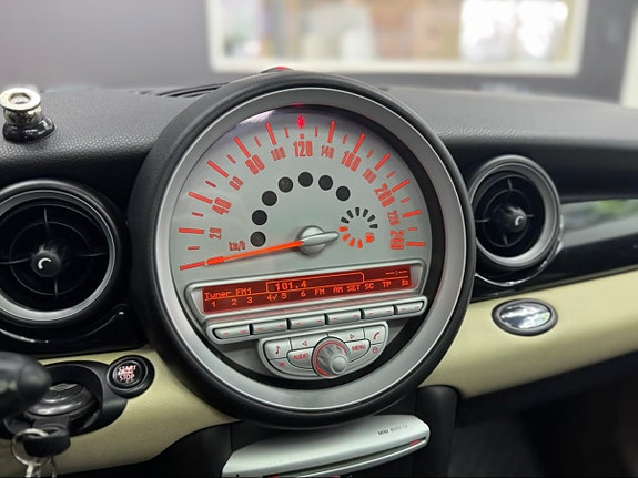 MINI Clubman Cooper S 17 of 17